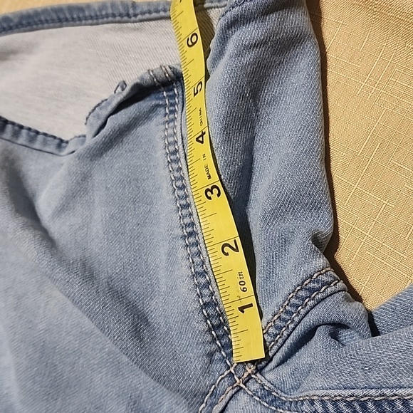 Seven7‎ jean shorts - Picture 4 of 7